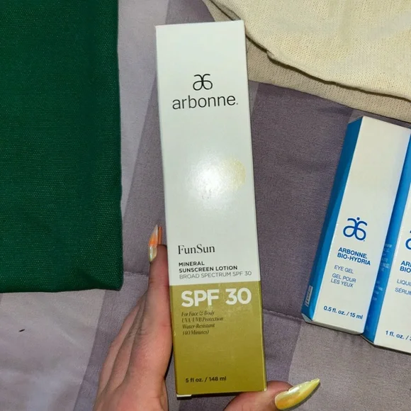 Set of 10 Arbonne Products - Great gift! - Picture 5 of 16